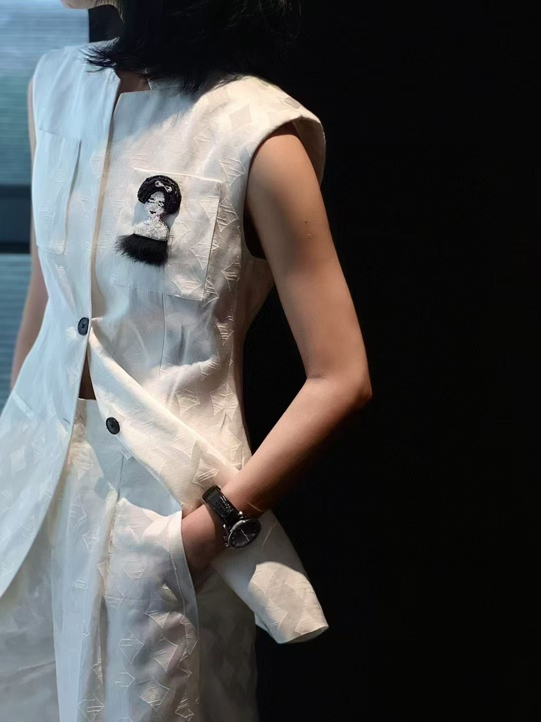 Luxury Women’s Suit: LV-Inspired Custom Fabric with High-Temperature Silk Lace – New Chinese National Wind Design - 图片 3