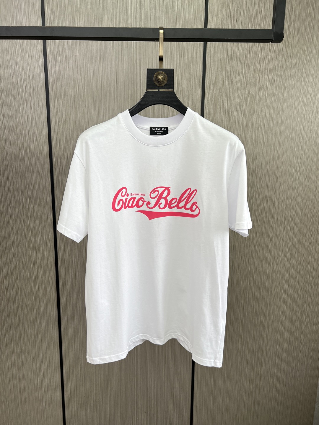 。新款🌟巴黎世家新款T恤，面料采用顶级原版精梳棉洗水面料，立体印花图案设计，时尚潮流，顶级的做工，高端品
