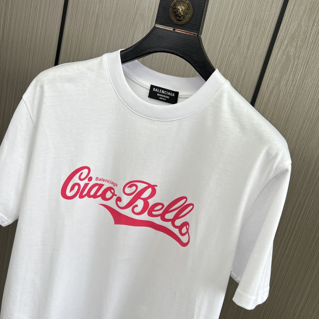 。新款🌟巴黎世家新款T恤，面料采用顶级原版精梳棉洗水面料，立体印花图案设计，时尚潮流，顶级的做工，高端品