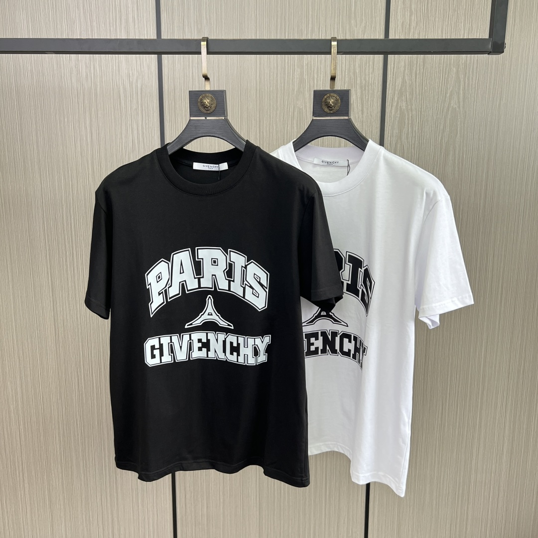 。新款🌟纪梵希，新款T恤，面料采用顶级原版精梳棉洗水面料，立体印花图案设计，时尚潮流，顶级的做工，高端品