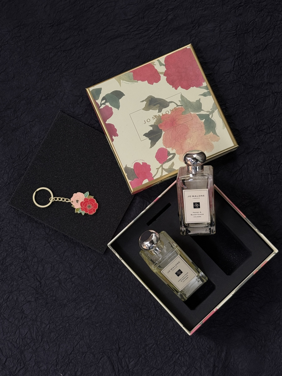 NO:810406,Jo Malone Ace Scent Two-piece Set!  Contains Peony and Blush Suede 100ml, English Pear and Freesia 100ml., perfume19860909祖马龙王牌香两件套！内含牡丹与胭红麂绒100ml,英国梨与小苍兰100ml.,香水,accessory