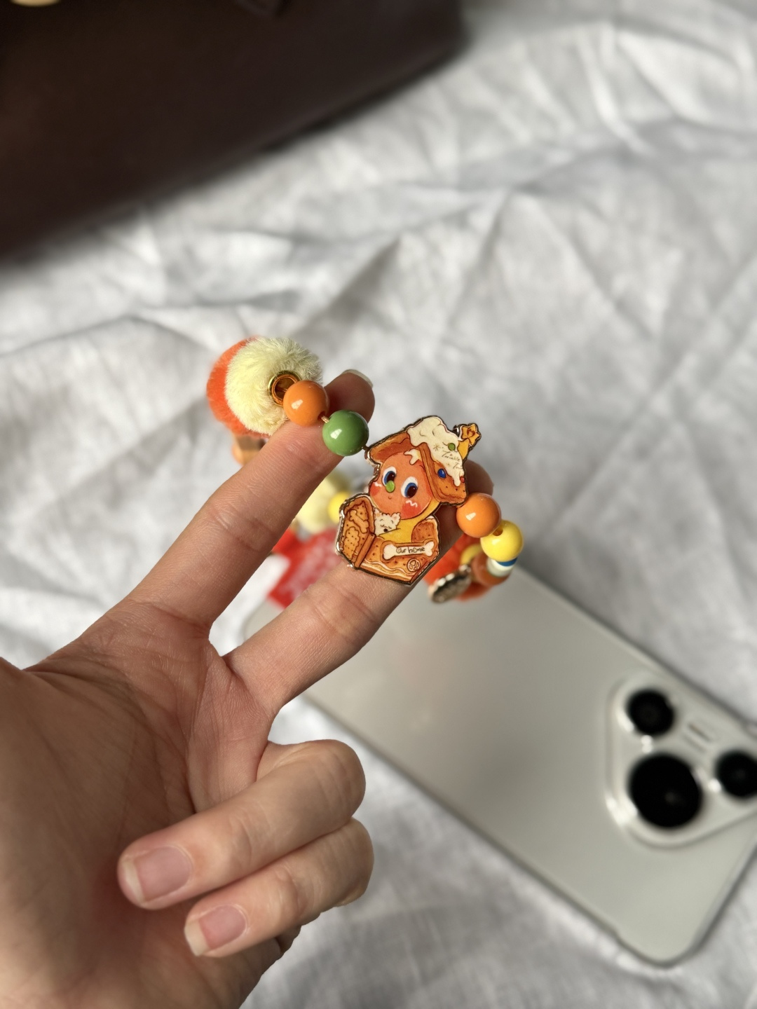 饼干屋
多巴胺色系暴击！
挂手机上，看一眼就爱上！