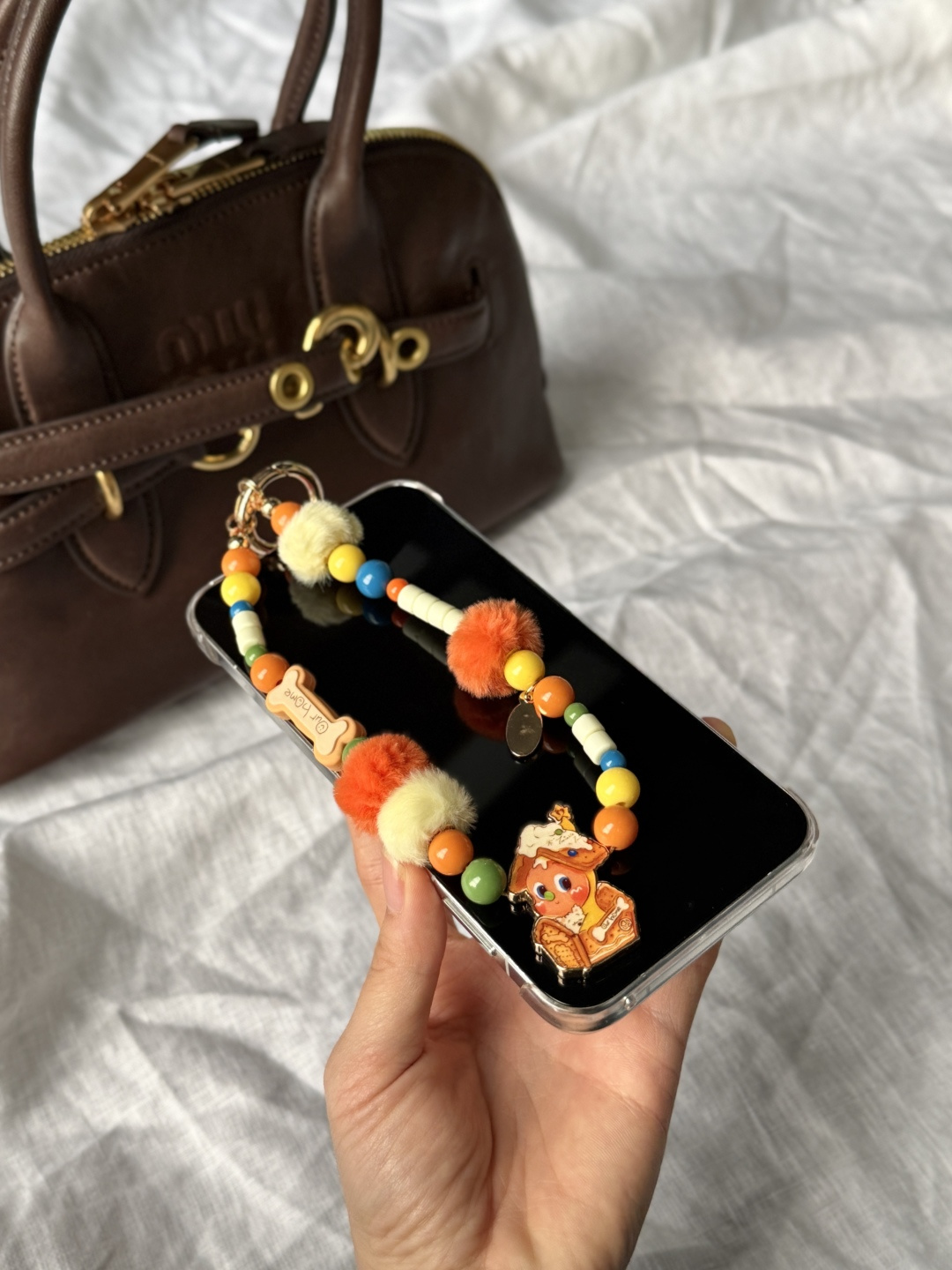 饼干屋
多巴胺色系暴击！
挂手机上，看一眼就爱上！