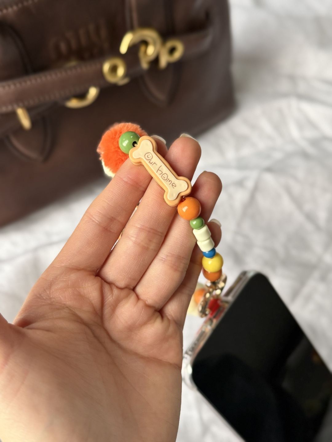 饼干屋
多巴胺色系暴击！
挂手机上，看一眼就爱上！