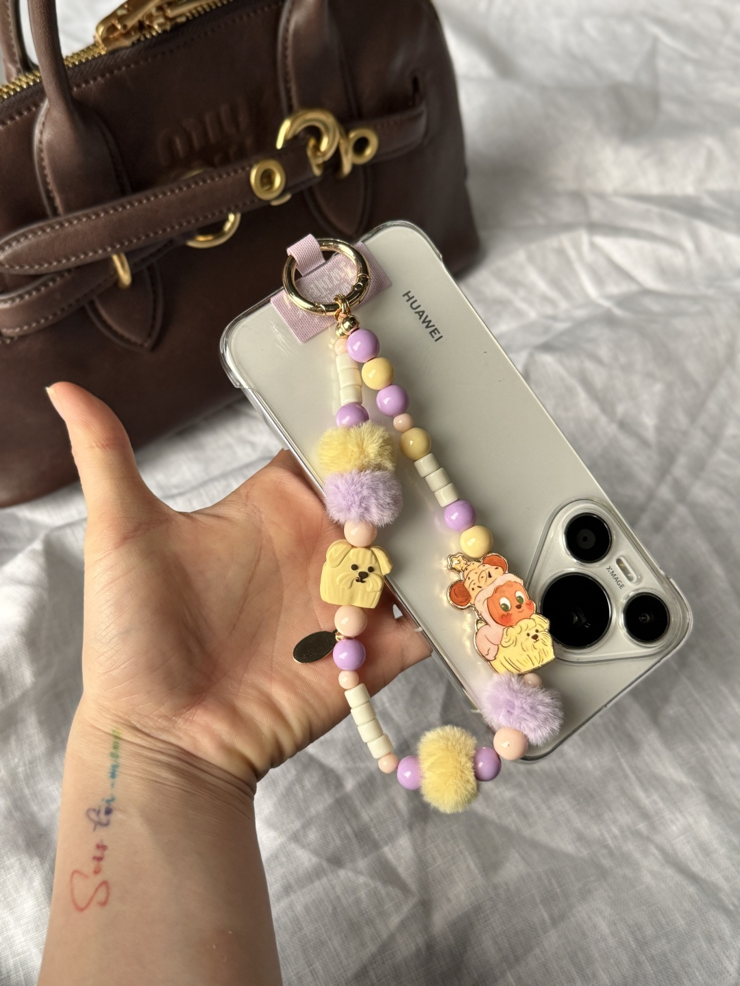 栗子奶油
实物比图好看N倍
简直就是仙女必备手机链！