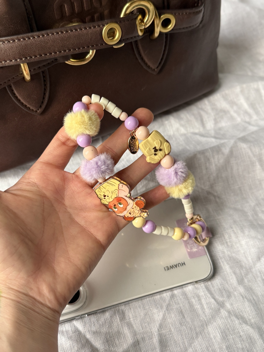 栗子奶油
实物比图好看N倍
简直就是仙女必备手机链！