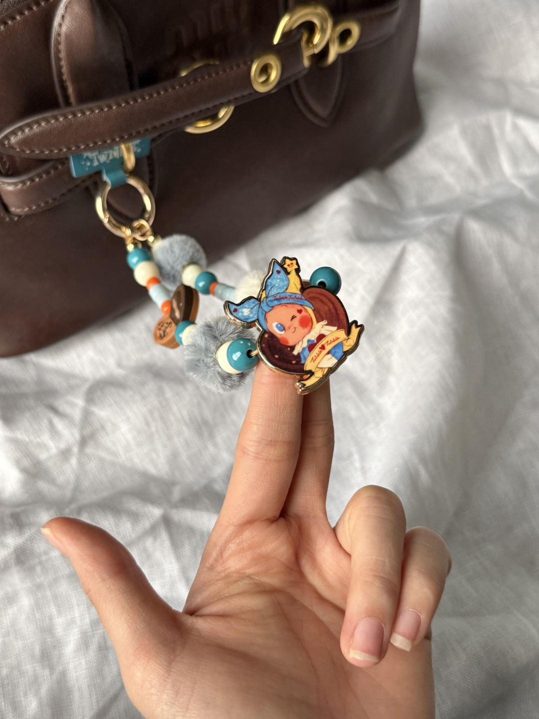 幸福蝴蝶酥这配色超耐看
缤纷却不杂乱，越看越爱👇🏻