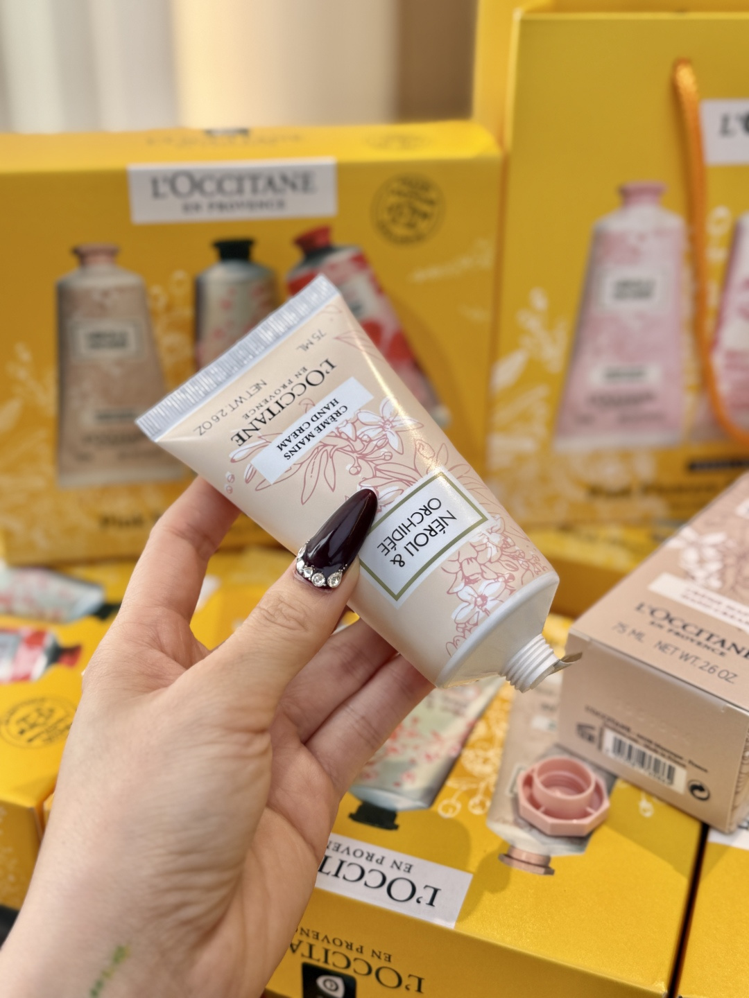 _dmk9svFzShWO_0dDb0nHFLF_v_HL8KFOrMakYpw