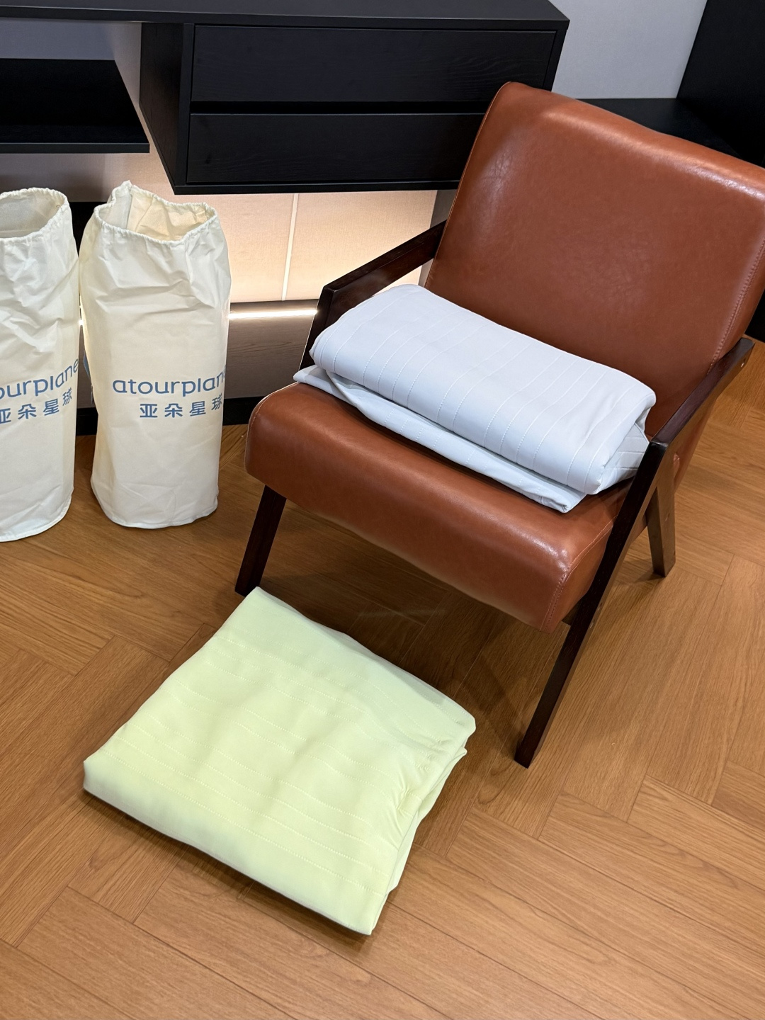 巴黎世家 Balenciaga 高定典藏名品高定成衣时装外套连衣裙衬衫T恤 #4BDF2F09 2