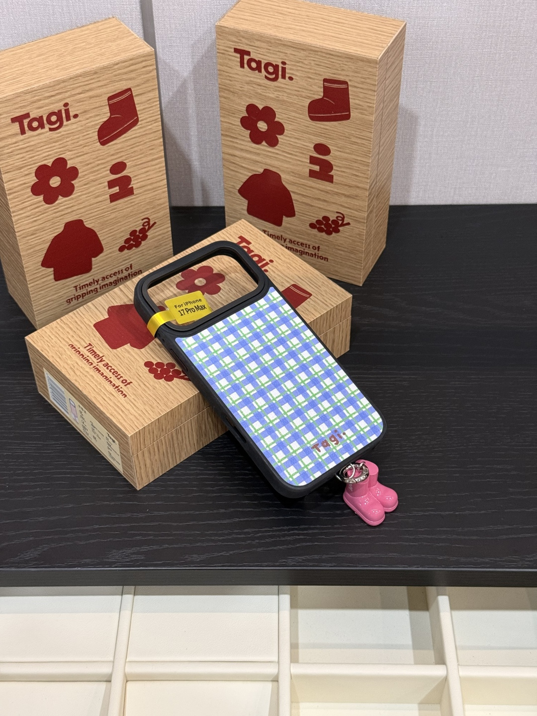 NO:938633,Anyone who has been following tagi shells knows how good the texture is!  !  , mobile phone cases. small pendants. earphone cases. keychains, trendy department stores, keychain, phone cases19860909一直追tagi壳壳的都懂质感有多好！！,手机壳.小挂件.耳机套.钥匙扣潮品百货,keychain,phone cases,accessory
