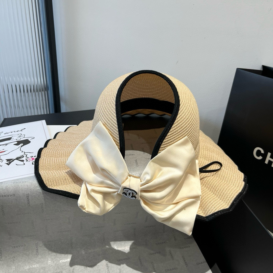 NO:225479,Chanel Chanel wavy edge empty top straw hat, head circumference 57cm hat straw hat fisherman hat baseball hat knit hat, hat, chanel, chanel, espadrilles, hats19860909Chanel香奈儿波浪边空顶草帽,头围57cm帽子草帽渔夫帽棒球帽针织帽,帽子,chanel,chanel,espadrilles,hats,hat