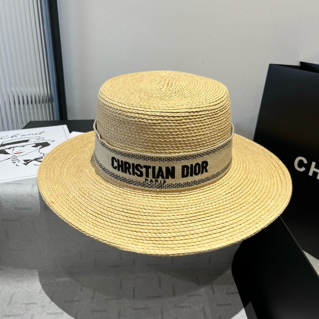NO:225504,Dior flat top straw hat, Rafi hat, head circumference 57cm hat, straw hat, fisherman hat, baseball hat, knit hat, hat, dior, dior, espadrilles, hats19860909Dior迪奥平顶草帽,拉菲草帽,头围57cm帽子草帽渔夫帽棒球帽针织帽,帽子,dior,dior,espadrilles,hats,hat