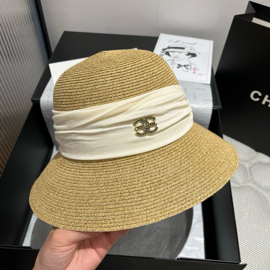 P

Chanel香奈儿草帽，细草制作，可折叠，头围57cm