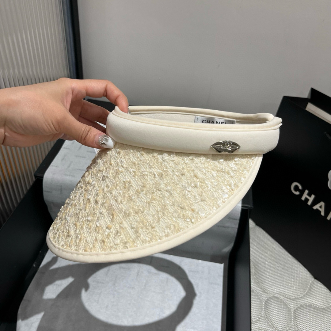 P

Chanel香奈儿珠片发箍，遮阳空顶帽