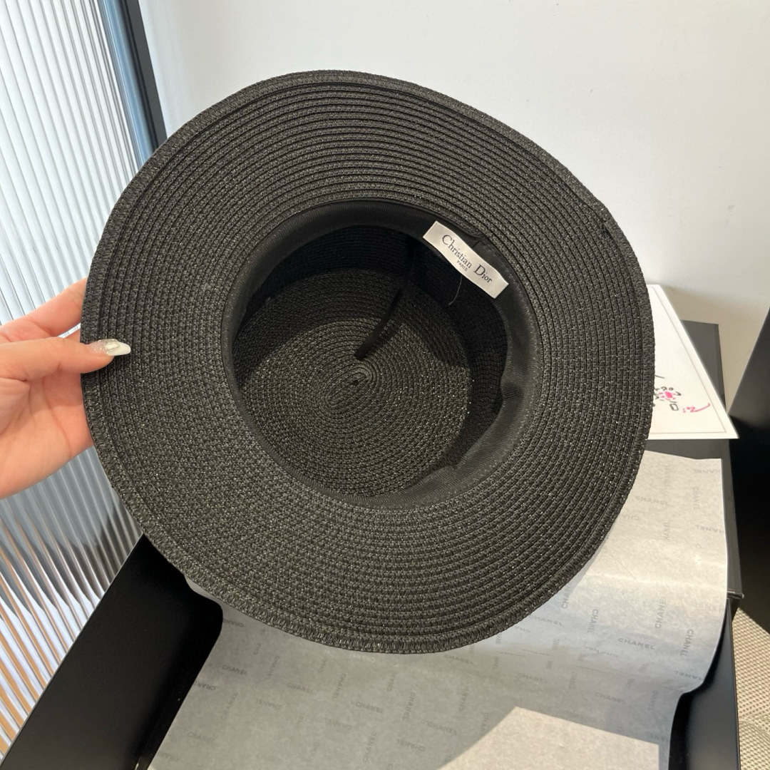 P

Dior迪奥新款平顶礼帽，遮阳草帽，头围57cm