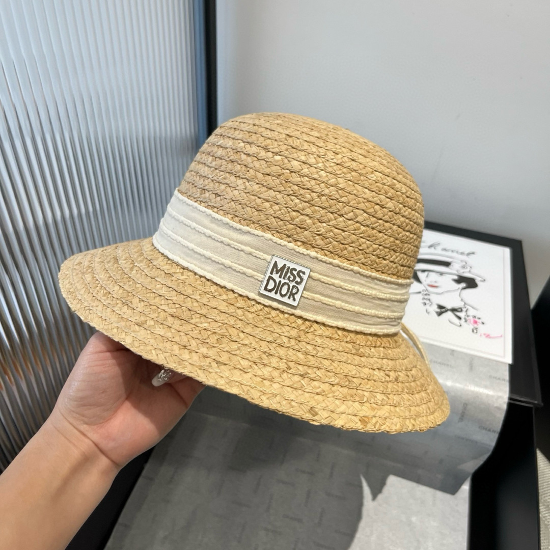 P
Dior冬奥2025夏款礼帽，草帽，小清新 头围57cm