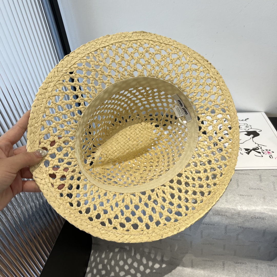 P

miumiu缪缪新款礼帽，镂空礼帽，头围57cm