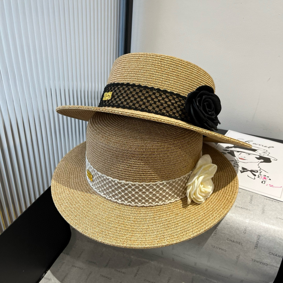P

miumiu缪缪新款遮阳帽，平顶礼帽，细草制作，头围57cm