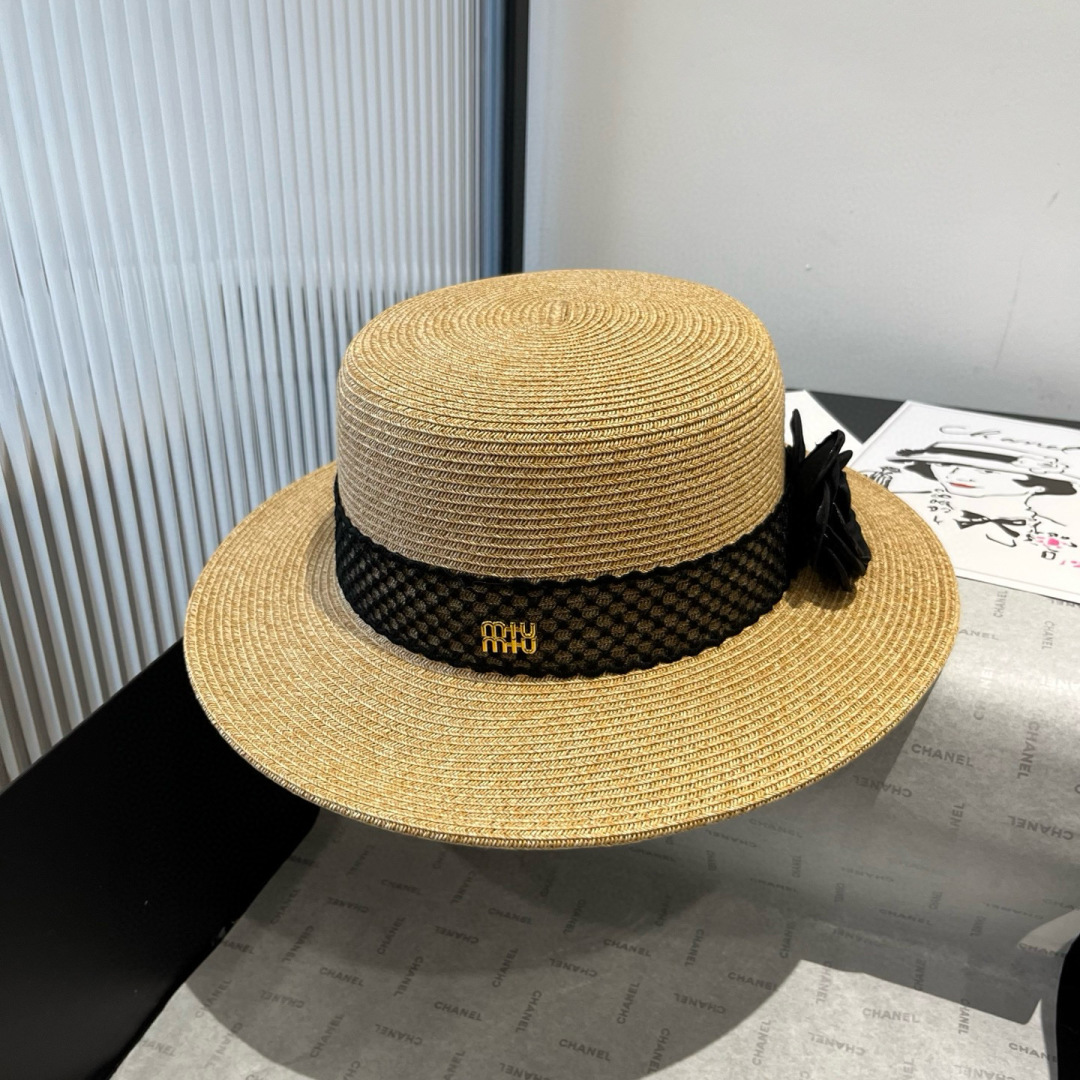 P

miumiu缪缪新款遮阳帽，平顶礼帽，细草制作，头围57cm