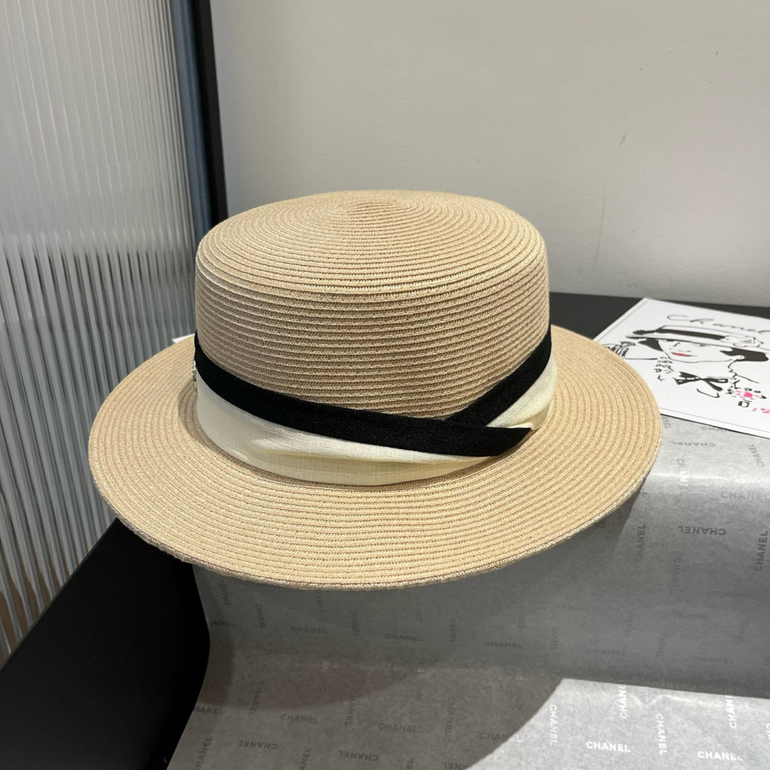 P
miumiu缪缪新款平顶礼帽，PP草面料，头围57cm
