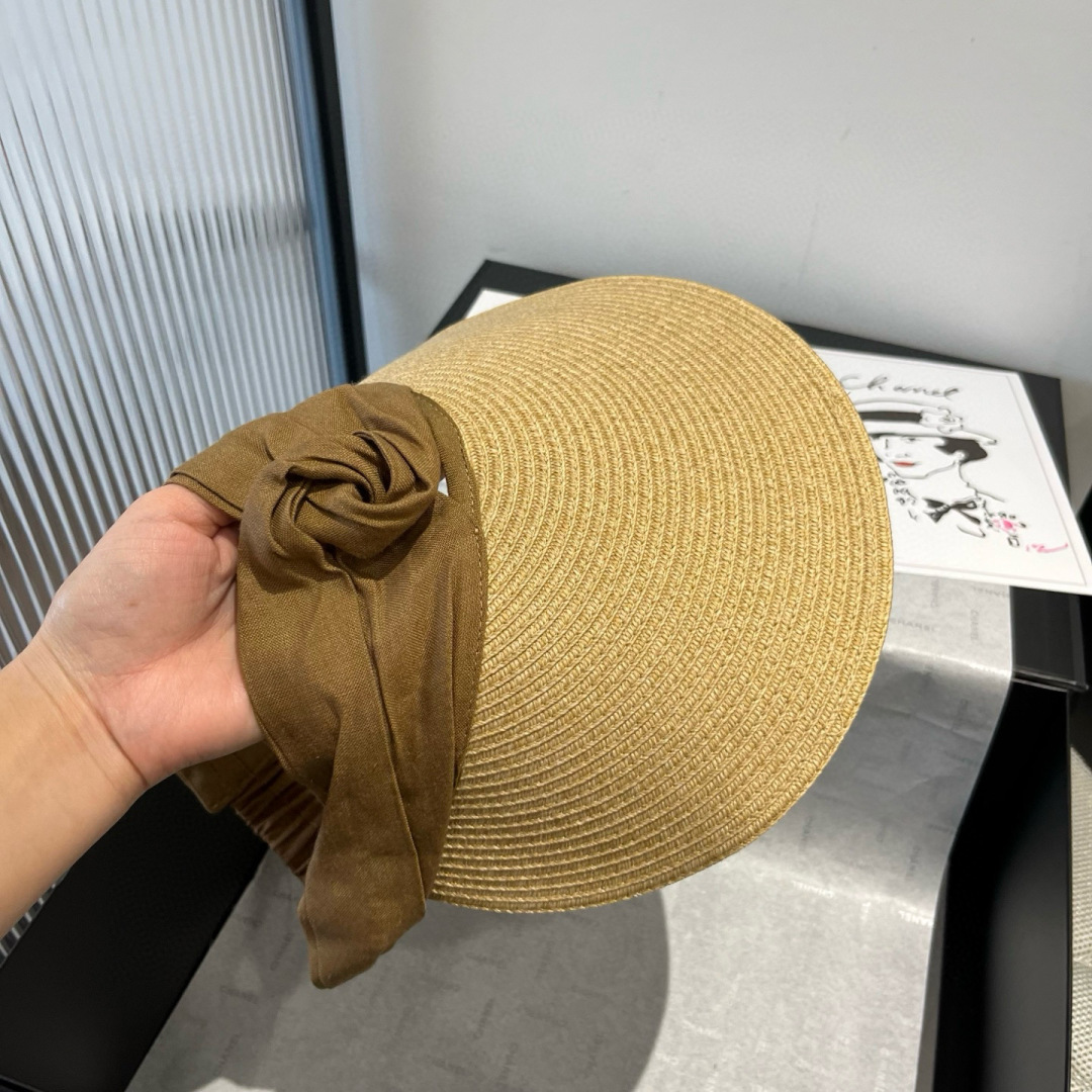 P
miumiu缪缪新款草帽，空顶遮阳帽，日本纸草制作，轻盈可折叠 