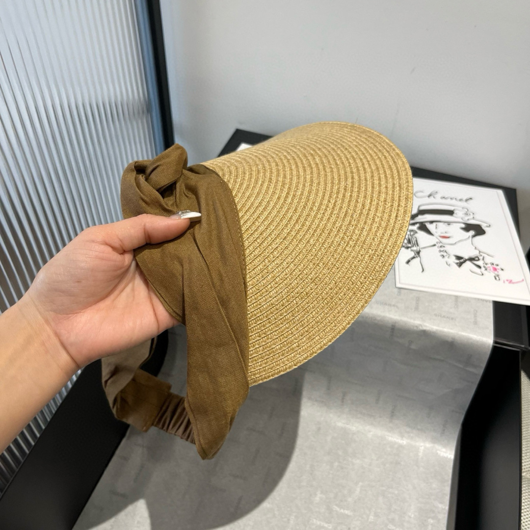 P
miumiu缪缪新款草帽，空顶遮阳帽，日本纸草制作，轻盈可折叠 