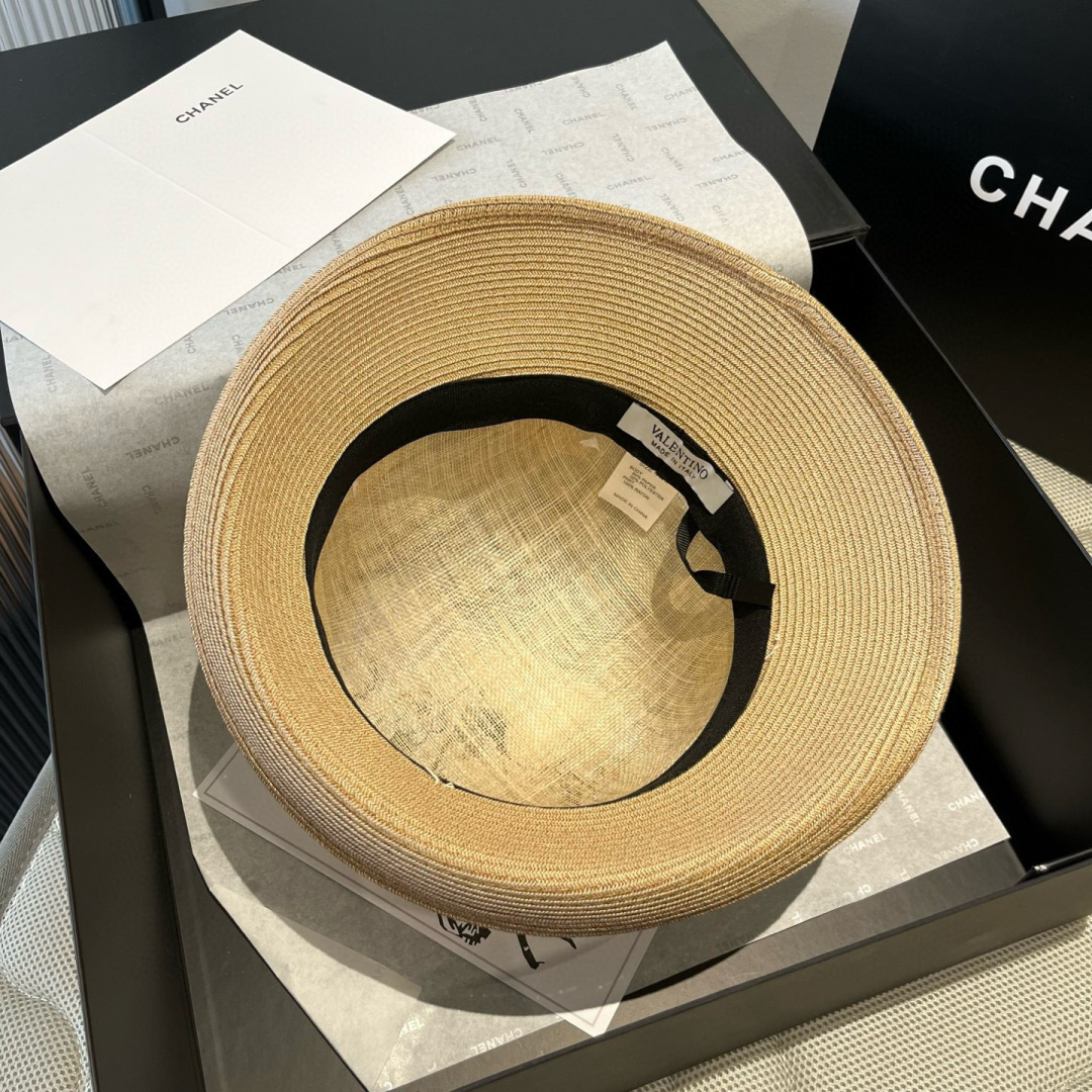 P
华伦天奴VELNTINO麻纱帽，卷边礼帽，头围57cm
