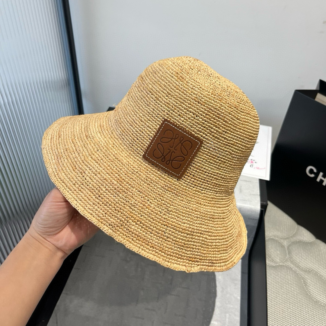 P

LOEWE罗意威新款拉菲草帽，纯手钩草帽，可折叠，出游必备单品，头围57cm