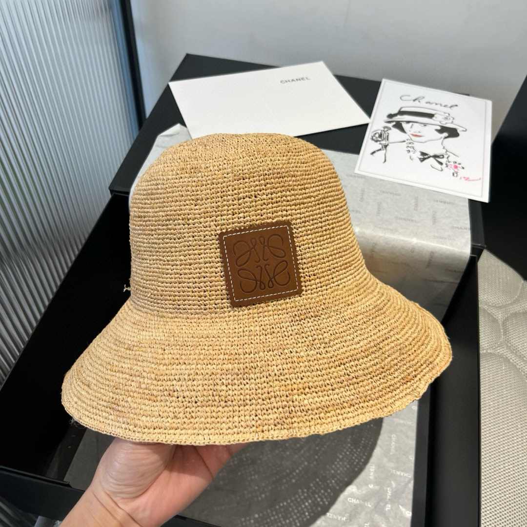 P

LOEWE罗意威新款拉菲草帽，纯手钩草帽，可折叠，出游必备单品，头围57cm