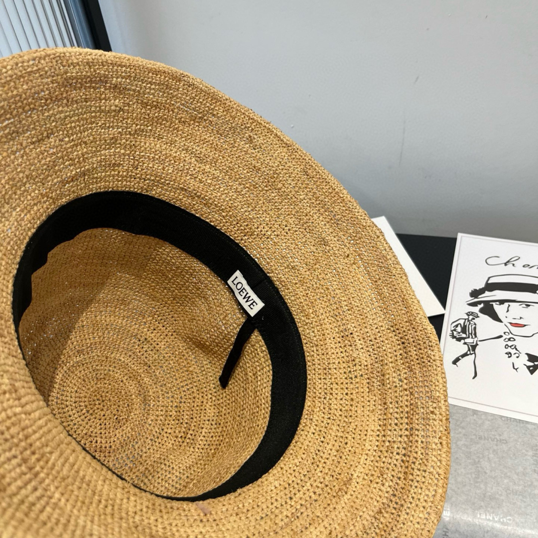 P

LOEWE罗意威新款拉菲草帽，纯手钩草帽，可折叠，出游必备单品，头围57cm