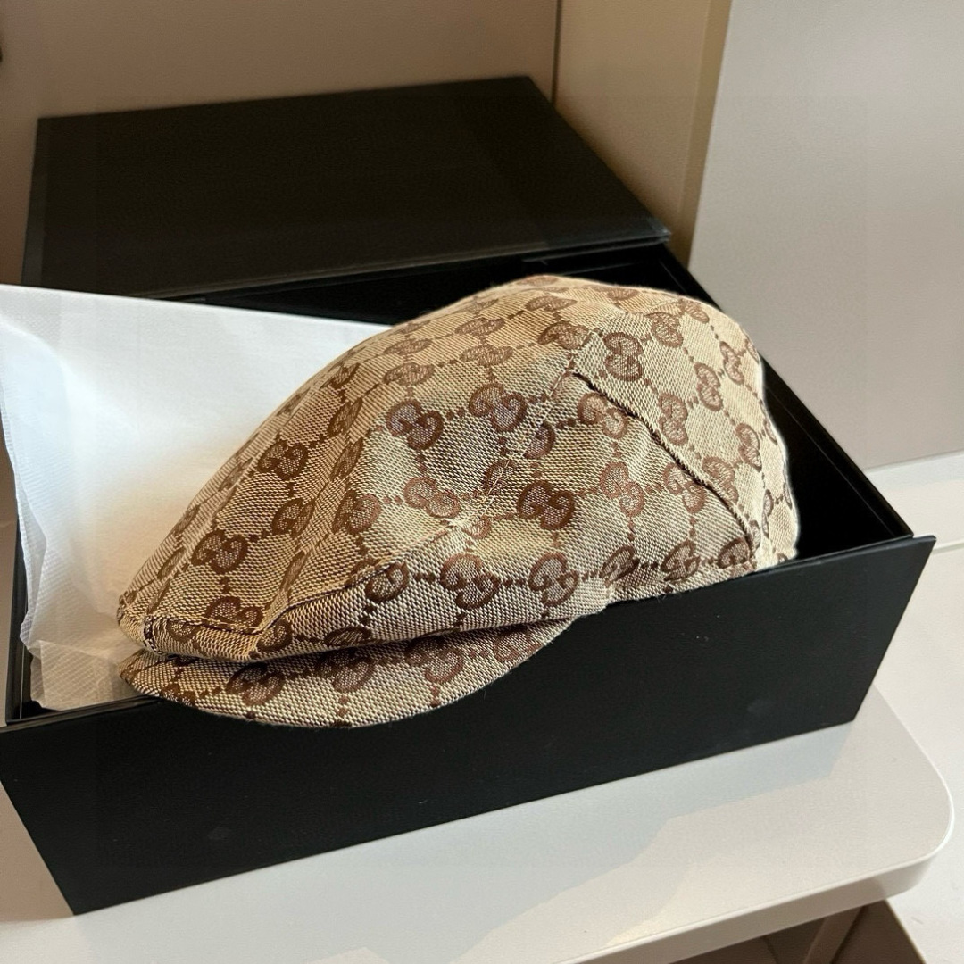 P

Gucci古奇前进帽，画家帽，经典老花，头围57cm