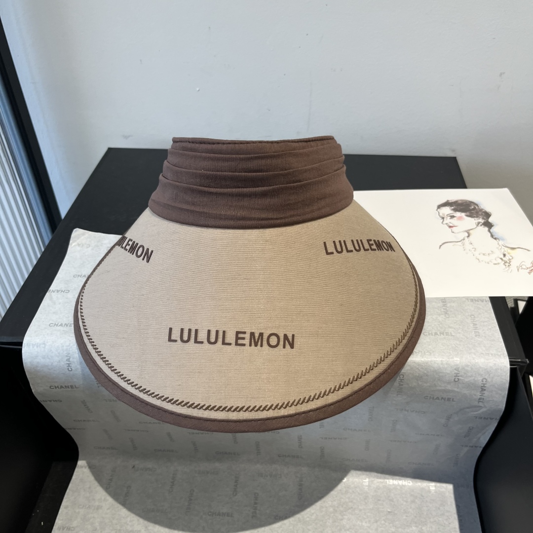 P

lulu潮牌空顶鸭舌帽
