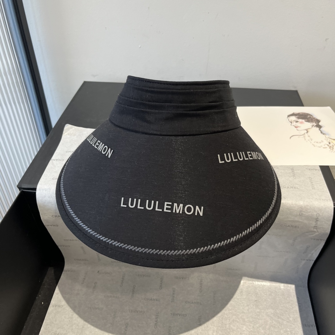P

lulu潮牌空顶鸭舌帽