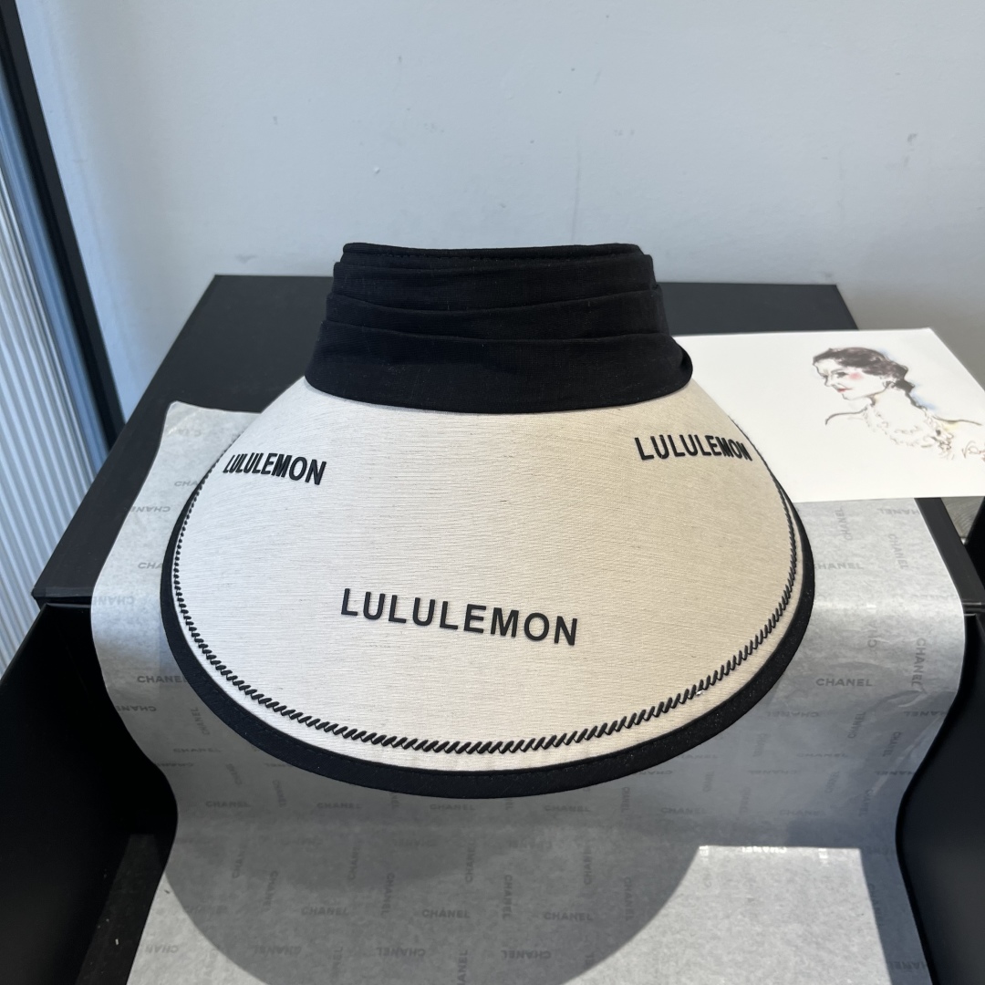 P

lulu潮牌空顶鸭舌帽