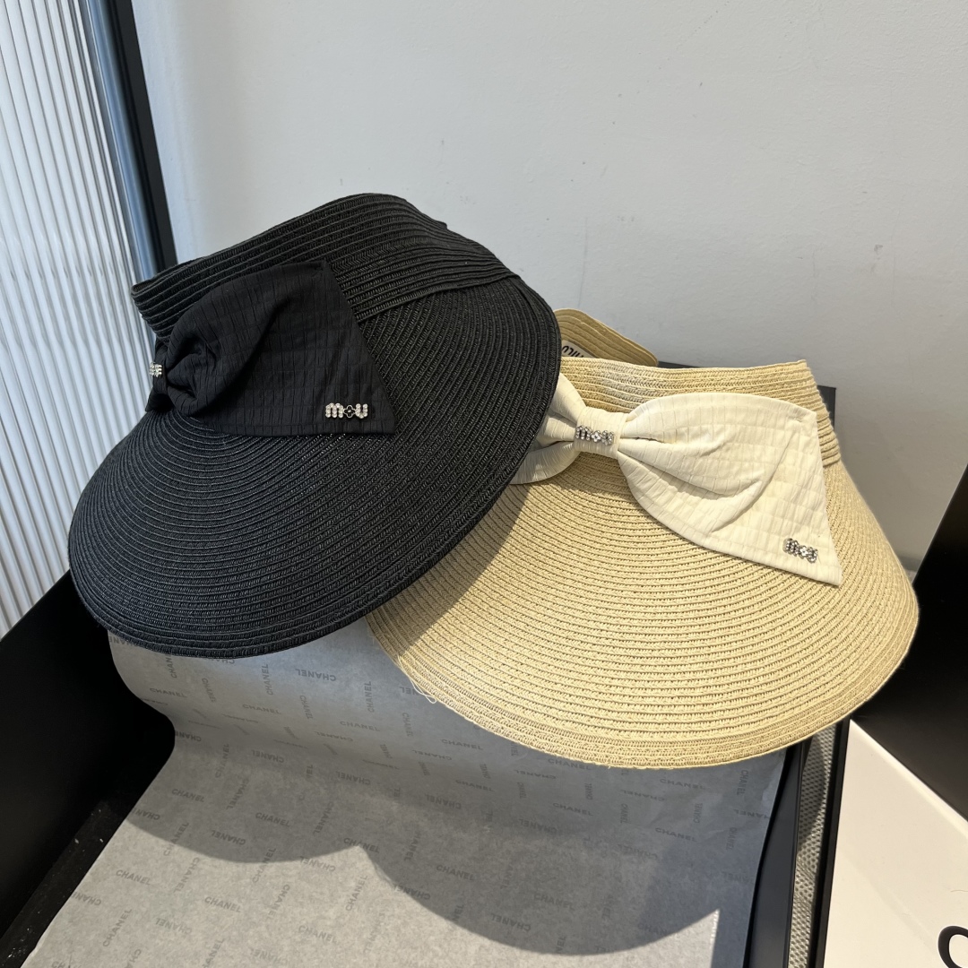 P

miumiu缪缪新款蝴蝶结空顶草帽