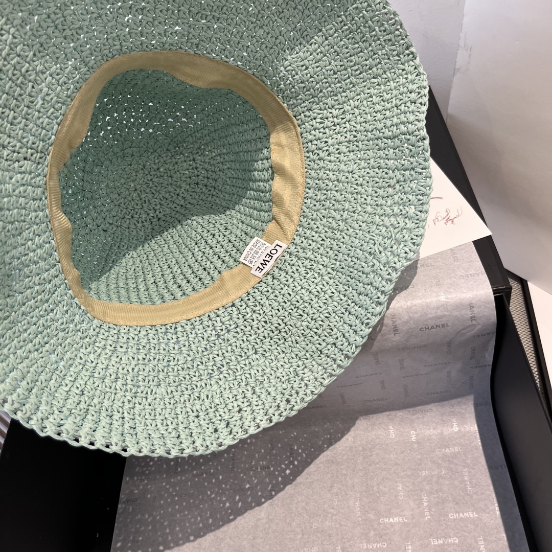 P

罗意威新款草编帽，遮阳沙滩帽，头围57cm