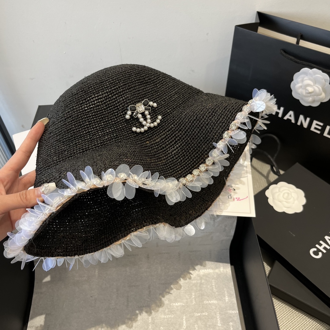 P

Chanel香奈儿拉菲草帽 ，纯手工钩织，高端定制，头围57cm