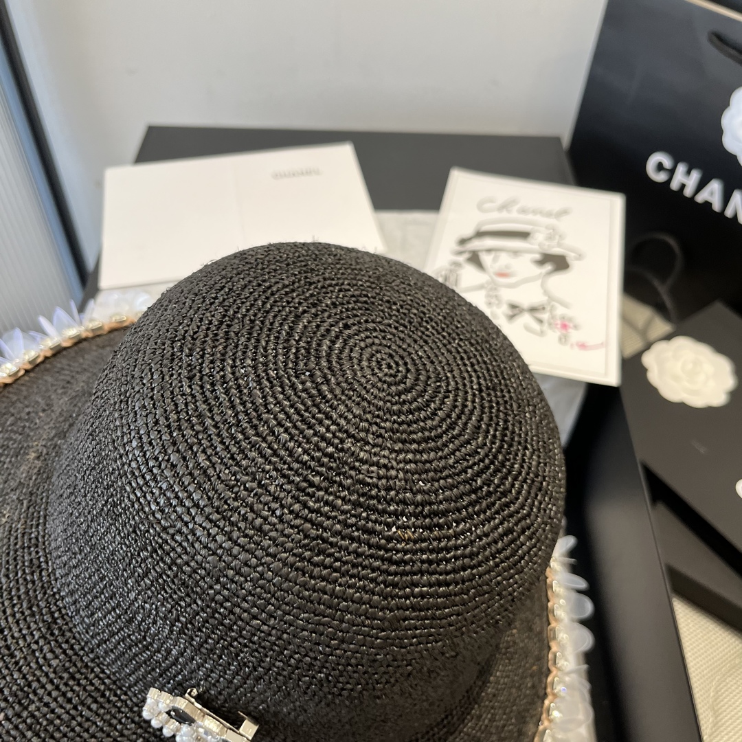 P

Chanel香奈儿拉菲草帽 ，纯手工钩织，高端定制，头围57cm