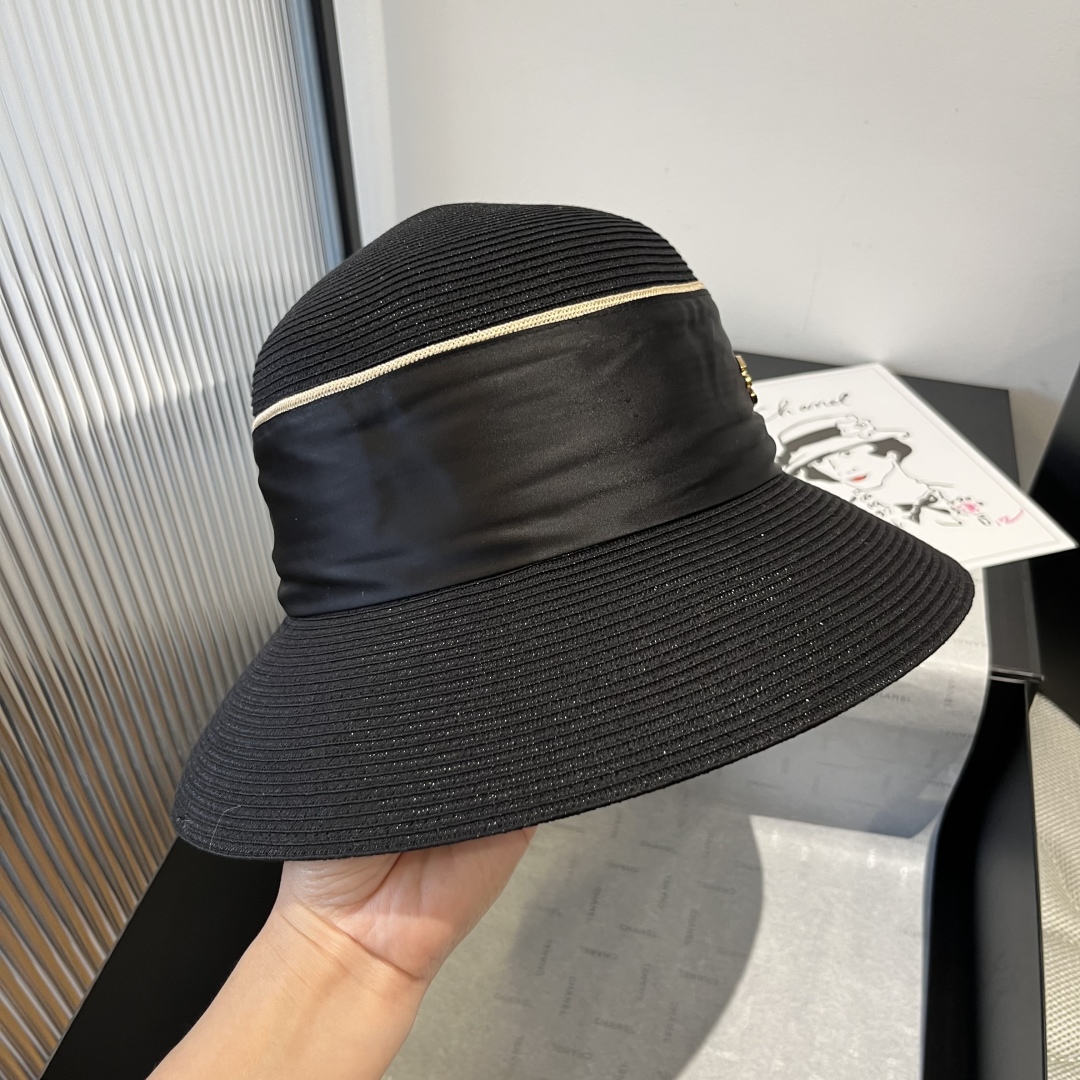 P

Chanel香奈儿盆帽，台湾PP草面料、高级感十足，头围57cm