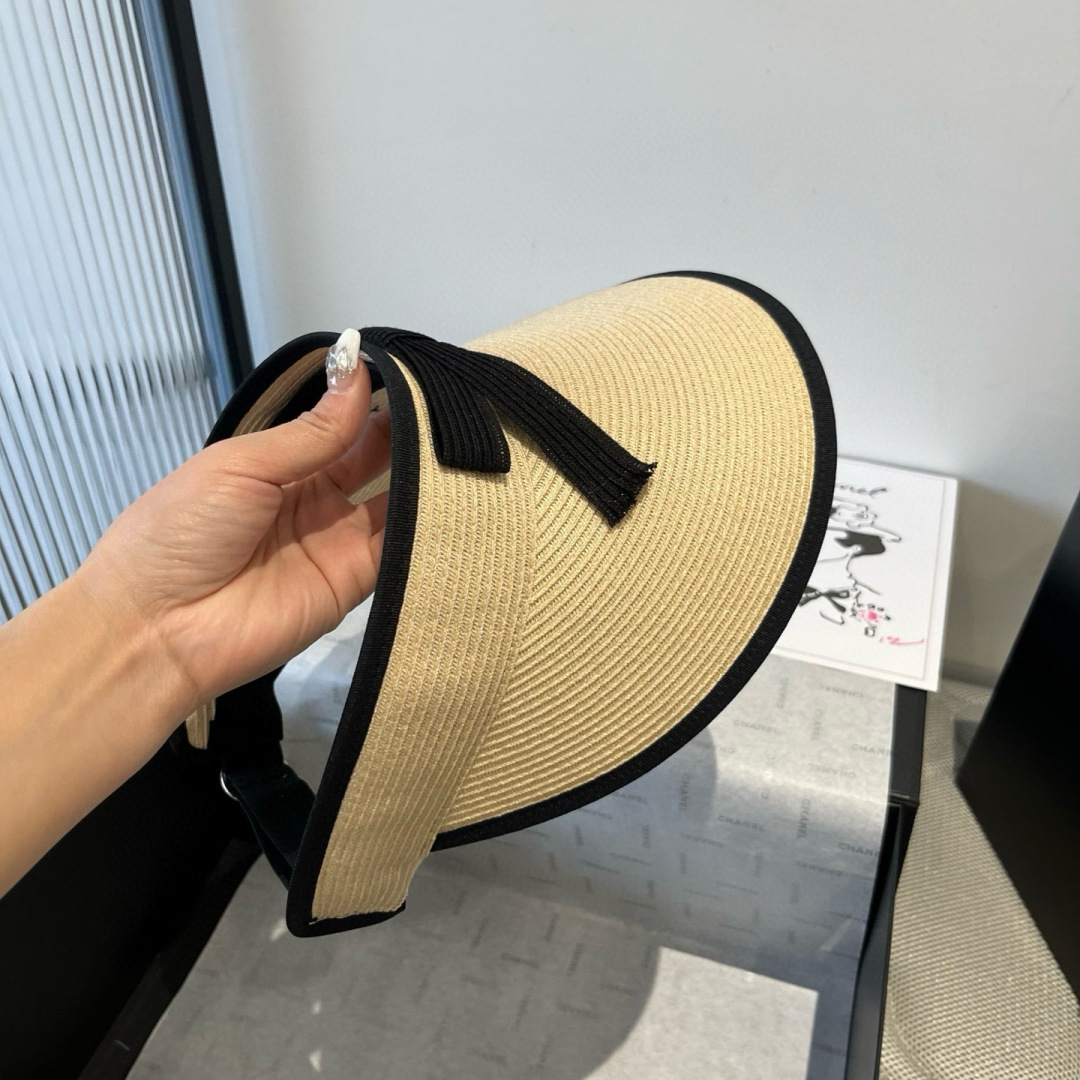 P

Chanel香奈儿空顶遮阳帽，PP草面料，可调节