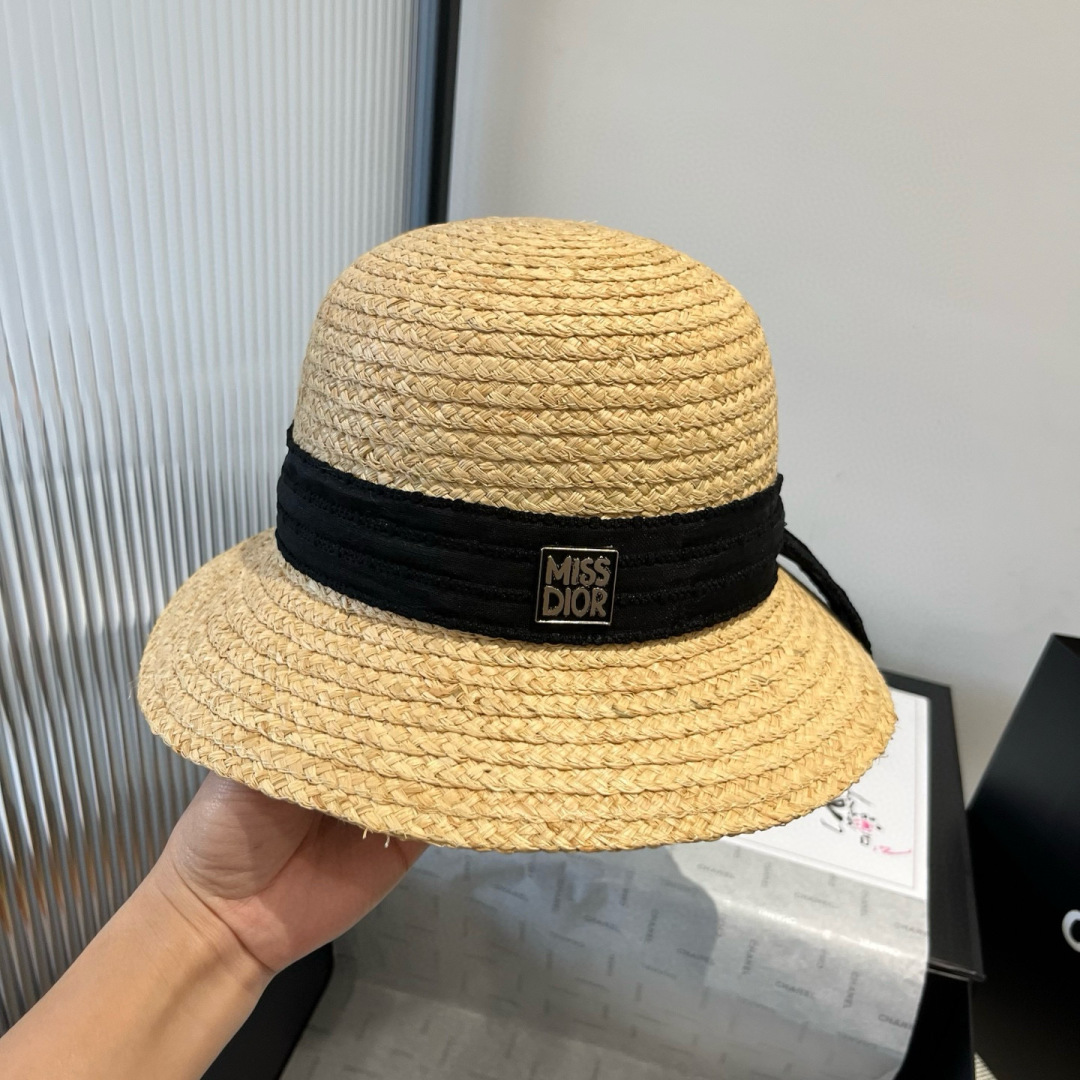 P
Dior冬奥2025夏款礼帽，草帽，小清新 头围57cm