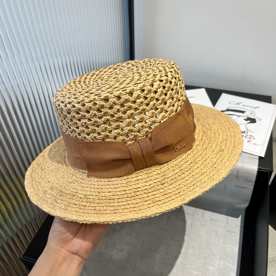 P

Dior迪奥新款拉菲草平顶帽，高级定制，时尚最佳搭配，头围57cm