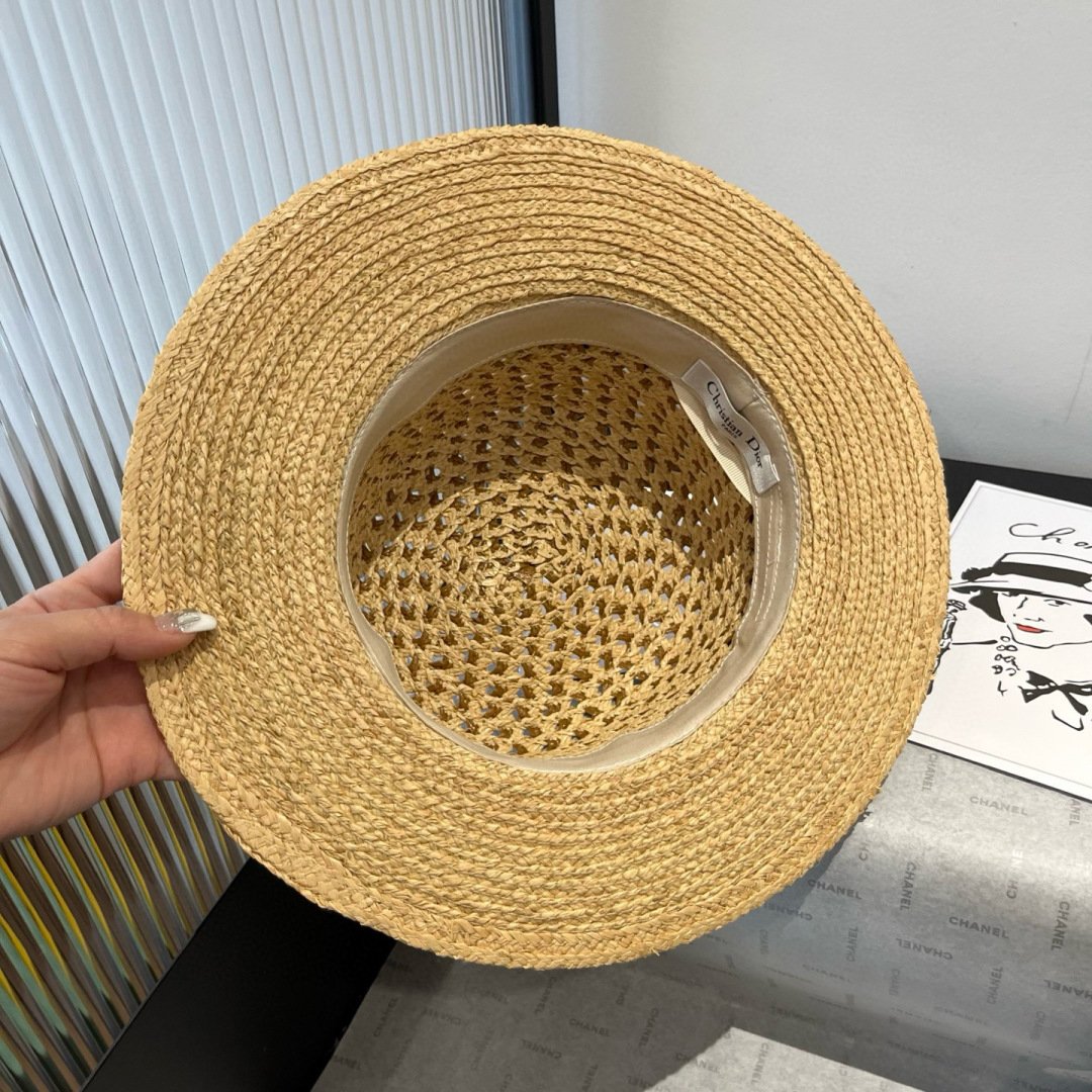 P

Dior迪奥新款拉菲草平顶帽，高级定制，时尚最佳搭配，头围57cm