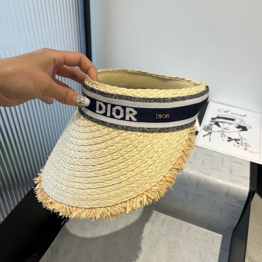 P

Dior迪奥和草发箍遮阳帽