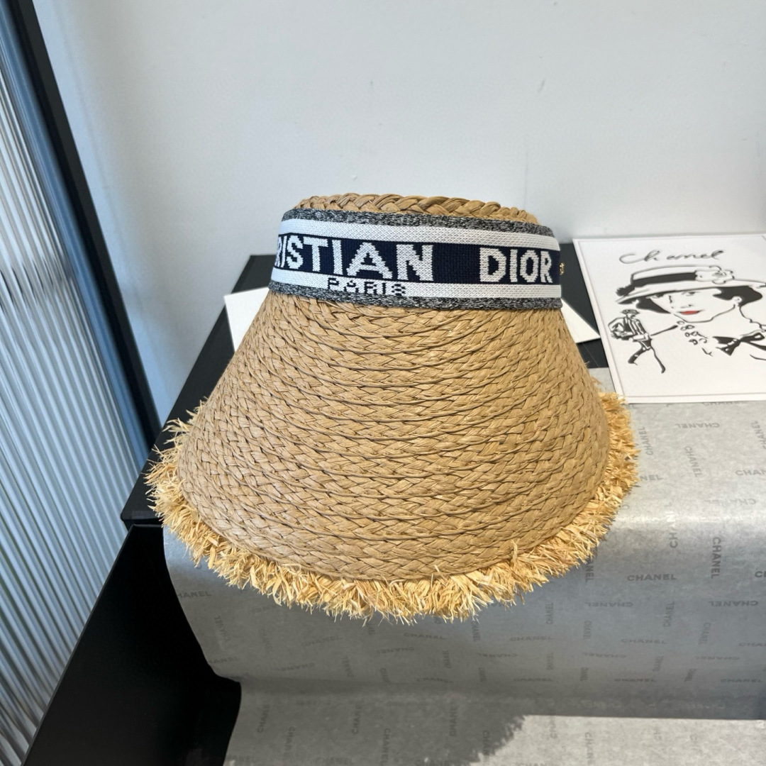 P

Dior迪奥和草发箍遮阳帽