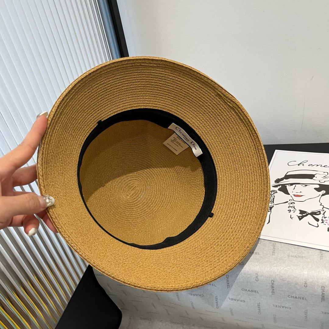 P

Dior迪奥新款盆帽，名媛风草帽，台湾PP草制作，头围57cm