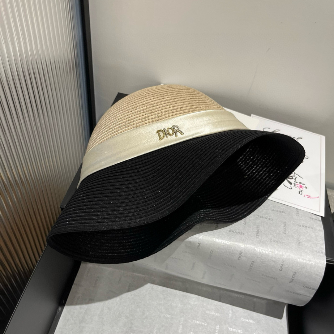P

Dior迪奥新款礼帽，高级PP草，拼色盆帽，名媛风，头围57cm