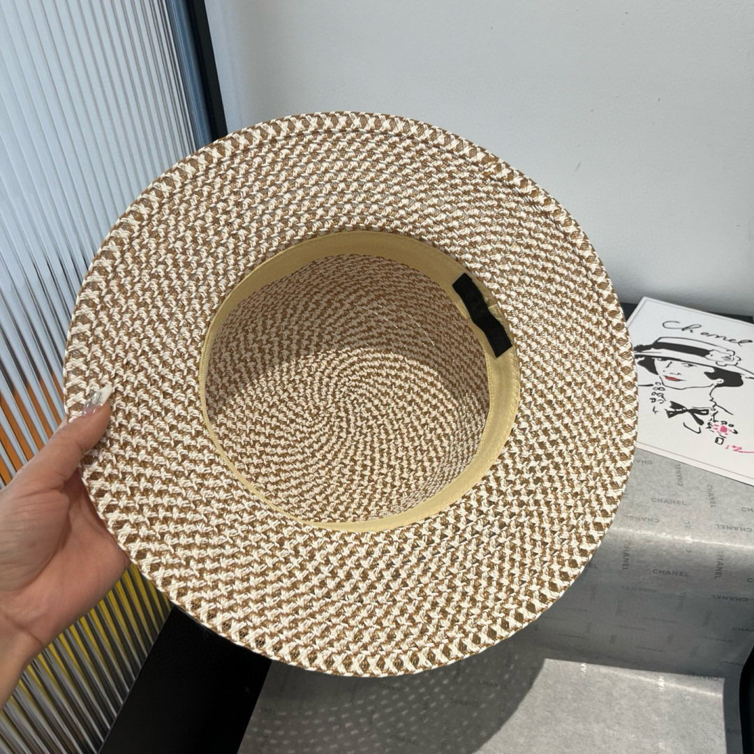 P

PRADA普拉达新款平顶礼帽，头围57cm