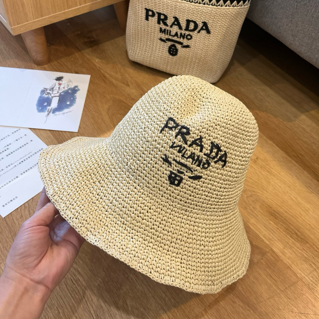 P

PRADA普拉达2025夏款折叠草帽，纯收工钩织，头围57cm，可折叠