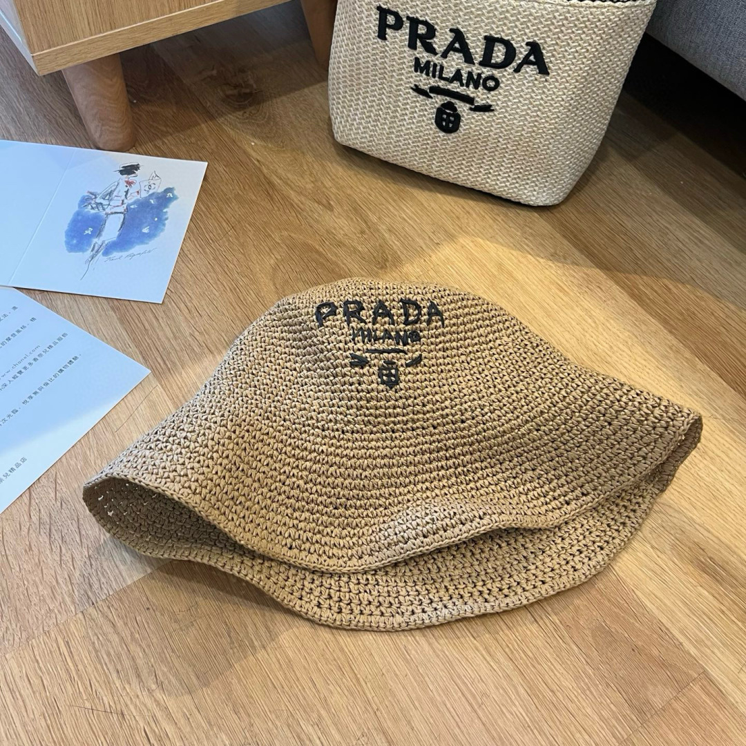 P

PRADA普拉达2025夏款折叠草帽，纯收工钩织，头围57cm，可折叠